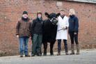 Blackcraig Fay在这里与John，Ann和Iain Finlay以及Katy Gardner Ref：RH060321587 Rob Haining /苏格兰农民