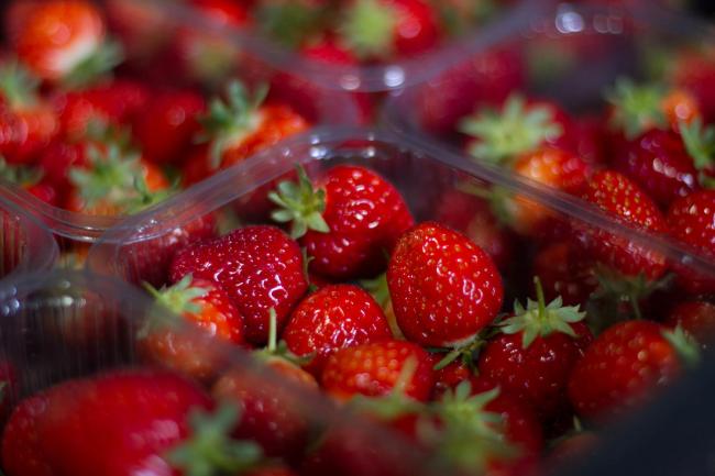 在6月14日，在四周内，对草莓的需求增加了19.85％
